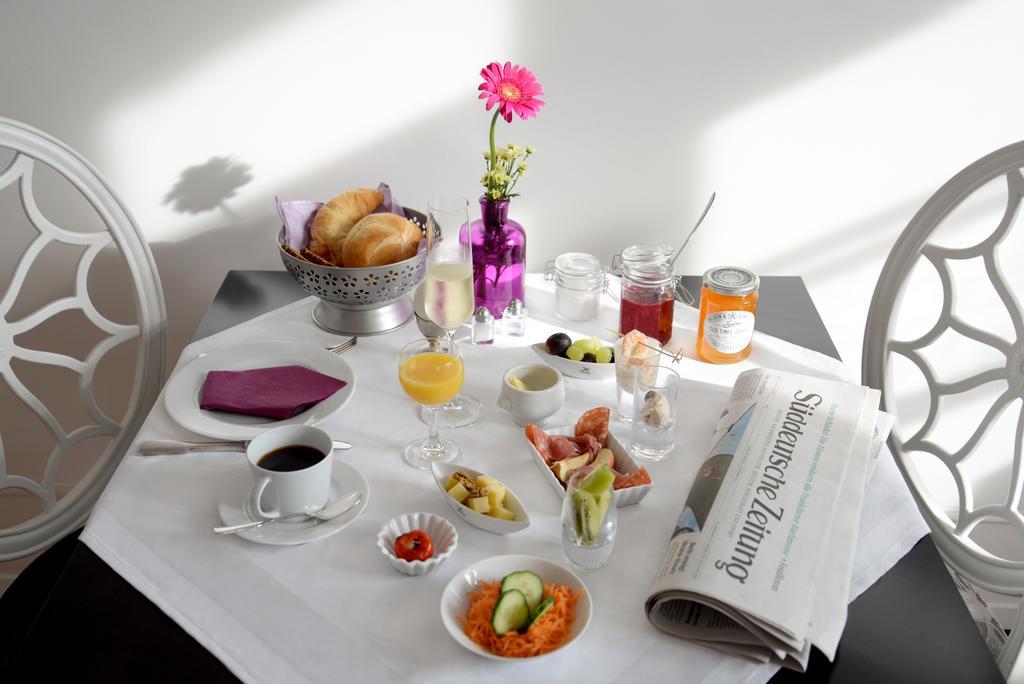 Alte Apotheke Bed & Breakfast Karlsbad Ruang foto
