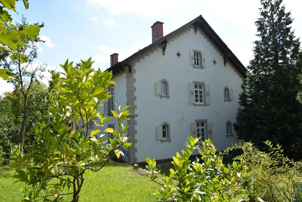 Alte Apotheke Bed & Breakfast Karlsbad Bagian luar foto